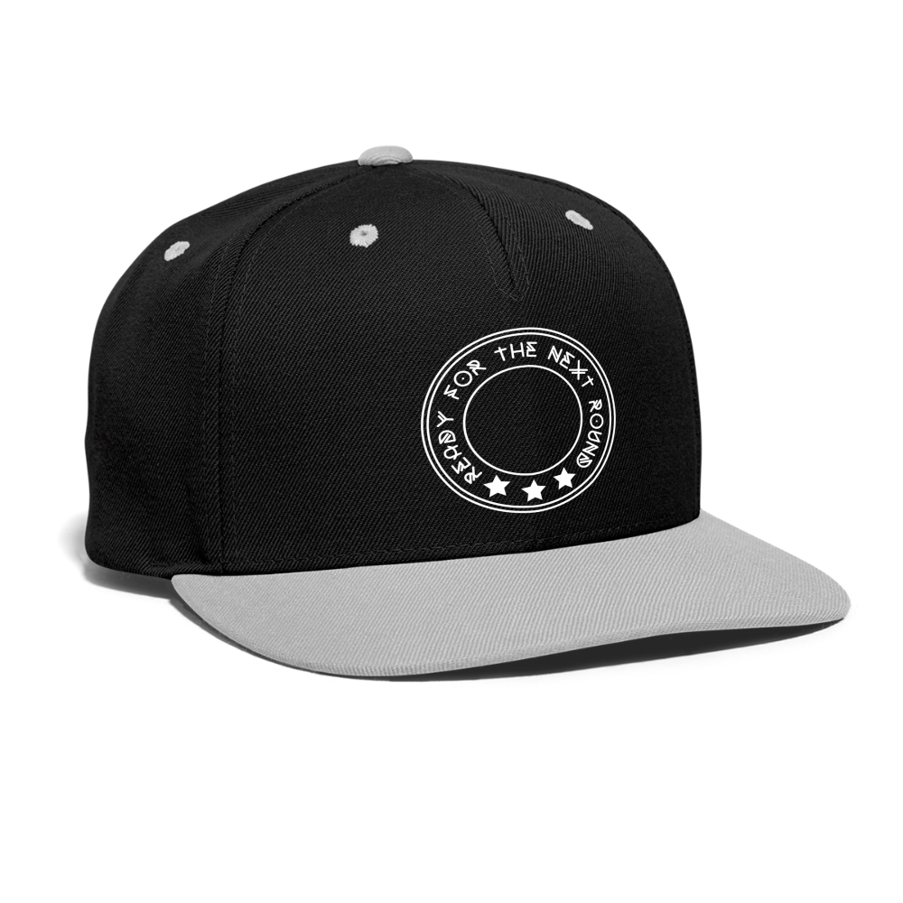 Contrast Snapback Cap "Ready for the next round" - negro/gris