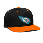 1Gorra contraste Snapback"Hey" - negro/naranja neón