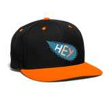 1Gorra contraste Snapback"Hey" - negro/naranja neón