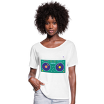 Camiseta con mangas murciélago de Bella + Canvas"Turn table" - white